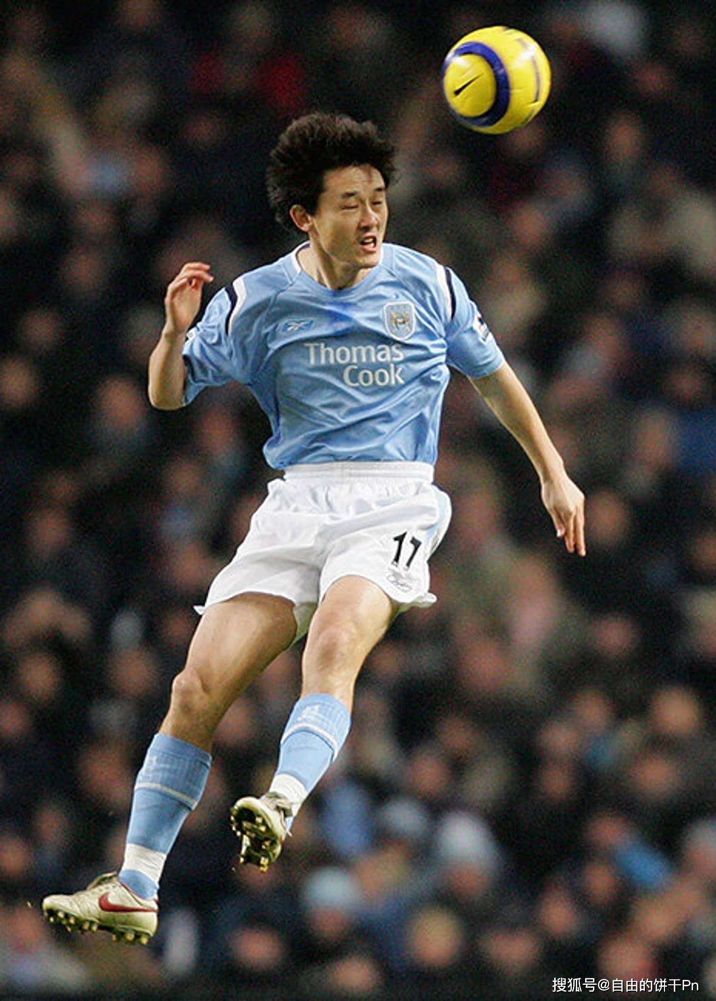 本赛季欧冠决赛北京时间在加的夫展开角逐