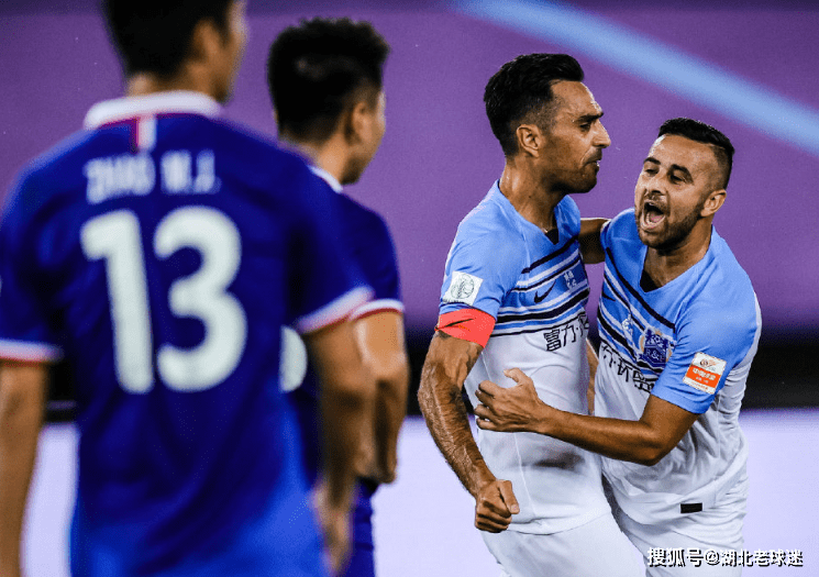 关于中超窗口期走向成谜；布鲁克林篮网官宣签约；气氛紧张；球队文化再被提及的信息